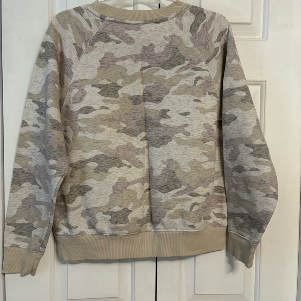 Women’s Camouflage Sweatshirt